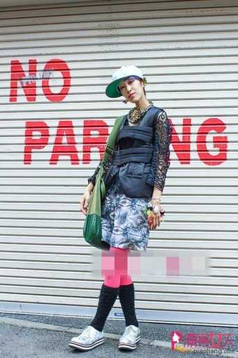  窥视日本街拍 这样的流行元素你敢穿吗