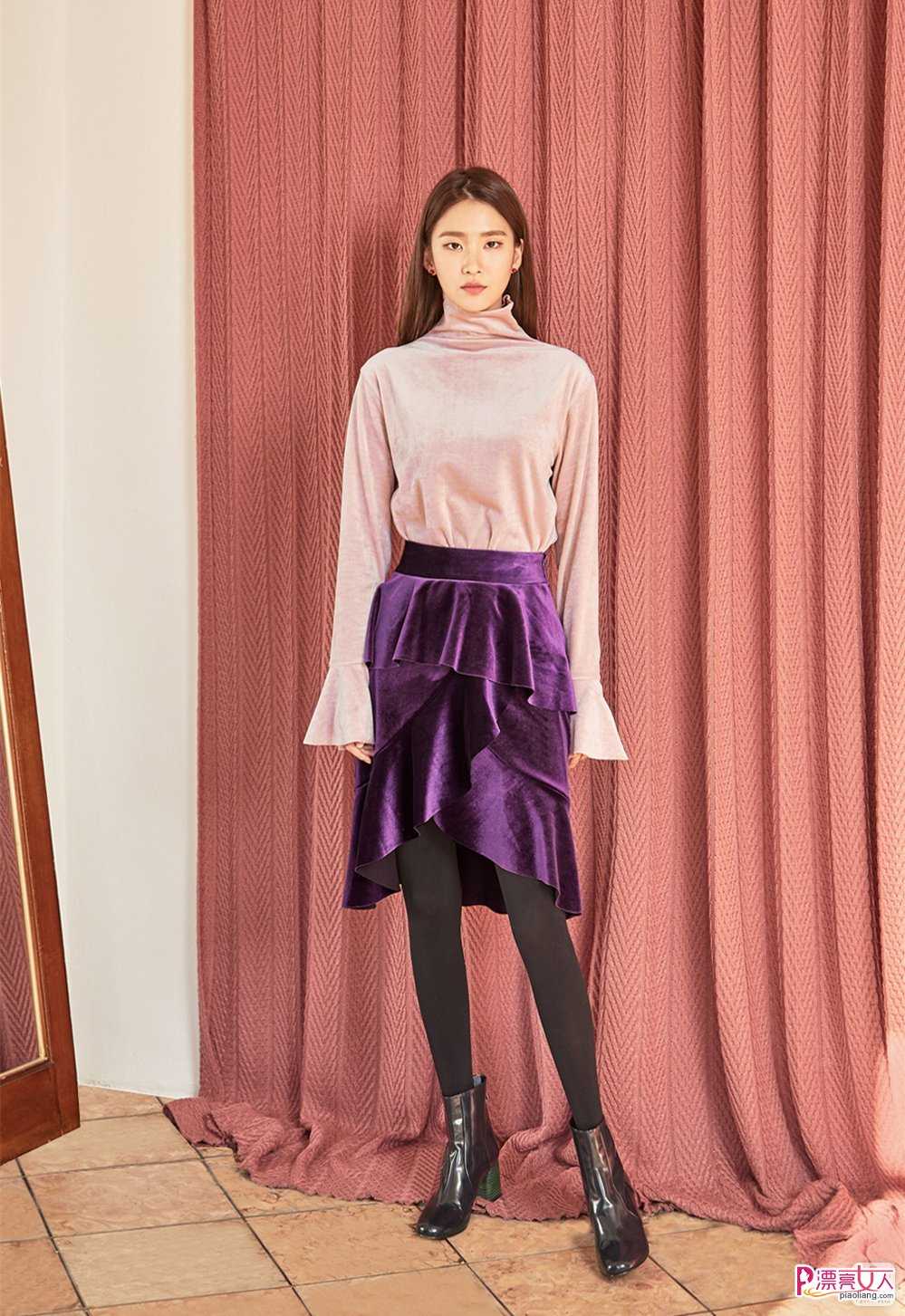  2018流行色紫外光色服装搭配示范
