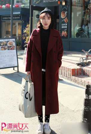  韩国MM时尚街拍 穿搭大衣有点儿了