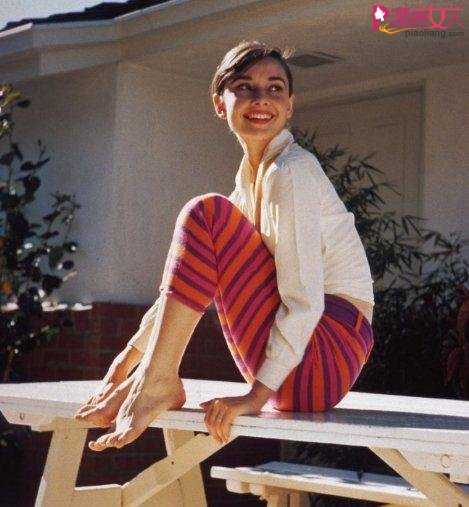  用卡布里裤演绎青春自我 50年代的经典时尚