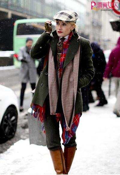 寒冬一抹亮色 彩色大衣让你高调出街