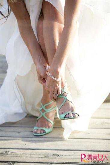  结婚新娘穿什么鞋子 时尚新娘婚鞋
