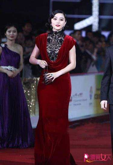  女星情迷中国风 复古旗袍重现时尚经典