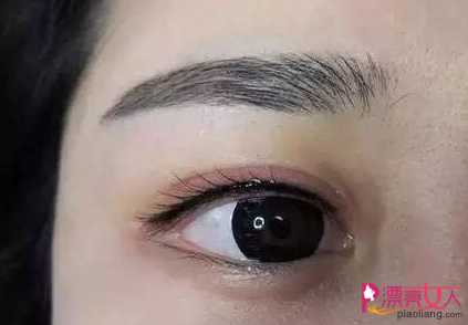  韩式半永久美瞳线　哪些人需要纹美瞳线?