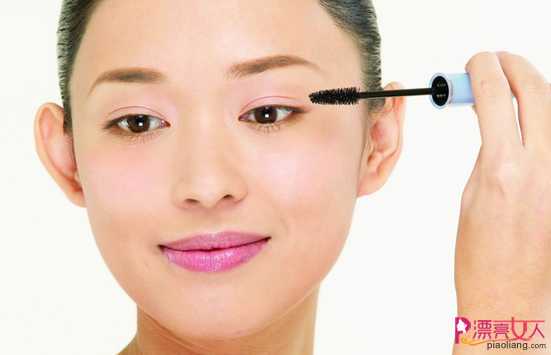  韩式半永久化妆可以维持多长时间？