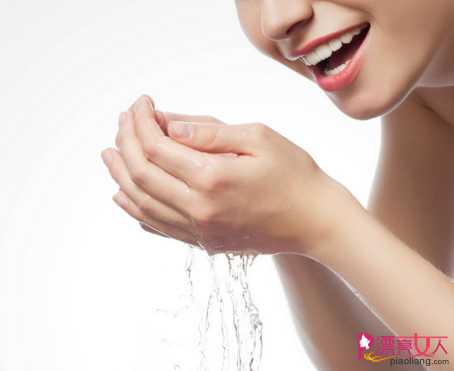  干性肤质怎么洗脸 干性肤质洗脸步骤
