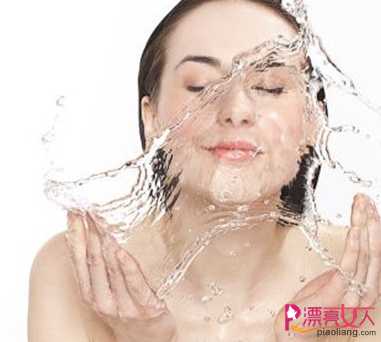  白醋洗脸的正确方法 白醋洗脸应该注意什么？