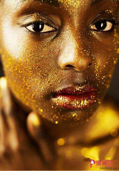  黄金面膜美容功效好 刷新女人消费能力