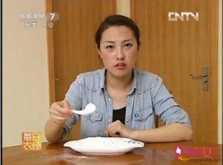  CCTV女记者重访长生鸟 见证第一品牌珍珠粉的成长