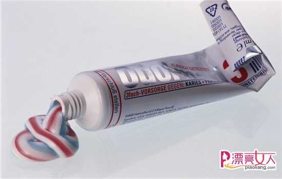  牙膏洗脸可以祛斑吗 正确祛斑的方法