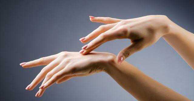  如何进行手部保养 女人手部保养方法