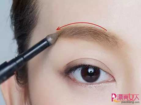  眼妆怎么画好看 日系眼妆妆容教程及眉妆技巧