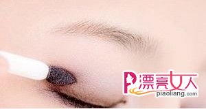  如何化好眼妆 日系浪漫温柔眼妆的画法图解