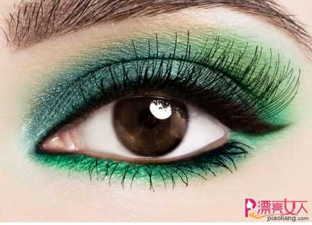  绿色眼影适合什么肤色 正确的选择决定你的妆容