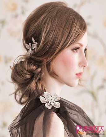  法式新娘盘发发型图片 散发优雅高贵气质