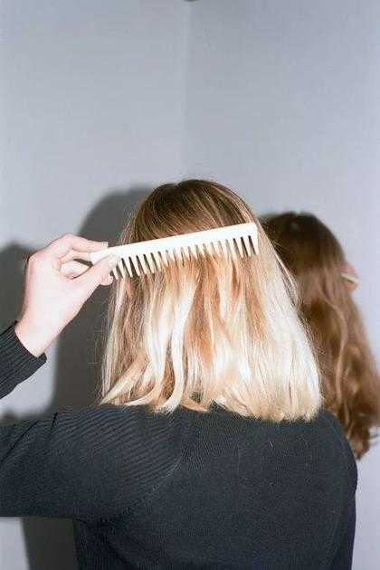  不想断发掉发脱发 学会正确的洗护头发很重要