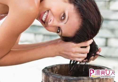  洗头发的正确方法 正确避开洗头发的误区