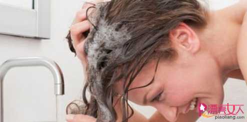 头皮瘙痒怎么办 预防头屑和去除头屑的方法