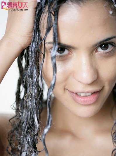  轻松护发法则 9步养出浓密秀发
