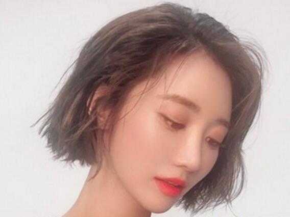  女生新款韩式微卷短发 简直美到“犯规”！