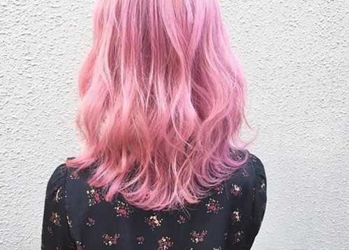  染粉色头发褪色后是什么色 染发后如何保养不褪色