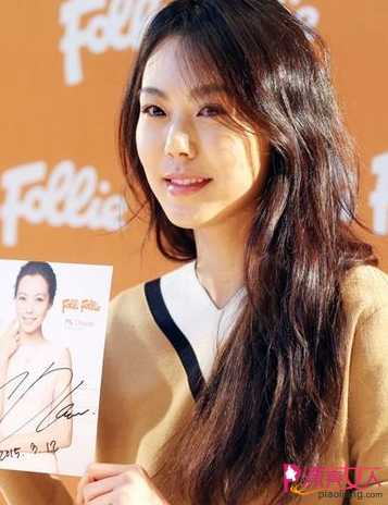  韩式卷发发型图片 韩国女星演绎时尚卷发
