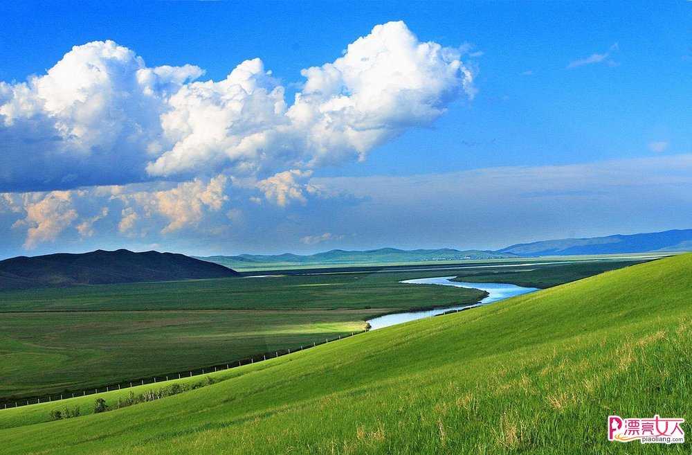  新疆旅游必去的景点 新疆最值得去的地方