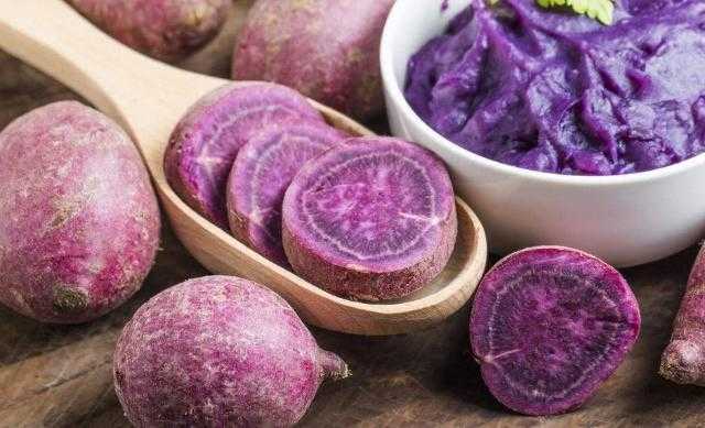  紫薯和红薯哪个营养价值更高? 红薯和紫薯的区别!