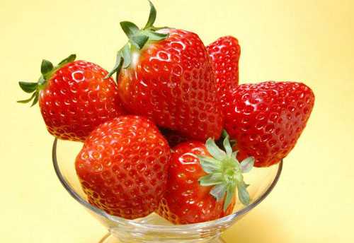  草莓营养价值有哪些？草莓吃多会有哪些危害？
