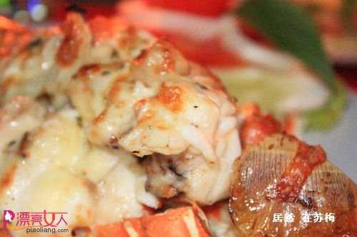 泰国：在沙滩餐厅的厨房里亲手焗龙虾