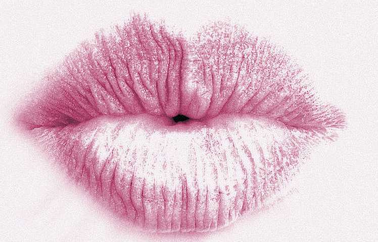  为什么很多人喜欢裸色唇釉？裸色的口红更容易百搭